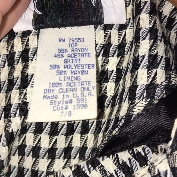 *Houndstooth Top with Attached Black Skirt - Size: 7/8* - Picture 12 of 12